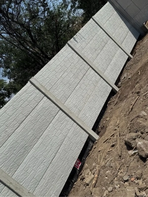 Plăci și Stâlpi Gard Beton   Texturi Variate: Cărămidă, Piatră și Simple - imagine 4