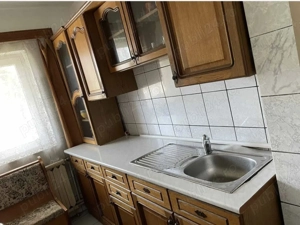 Apartament 3 camere decomandate în Ștei de vânzare, împreună cu garaj - imagine 4