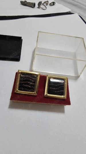 Butoni de cămașă vintage eleganți   model deosebit, în cutie