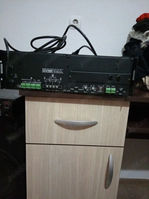 Amplificator crest audio