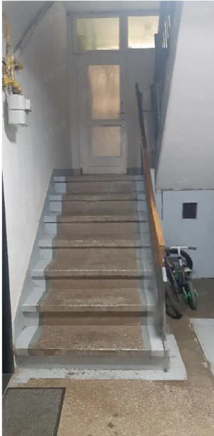 Apartament 3 camere, decomandat, de vânzare   zonă ultracentrală, Hunedoara (Centrul Civic) - imagine 8