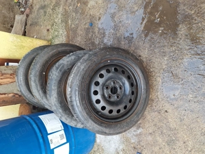 vând cauciucuri anvelope cu tot cu jeate de saran 195 60r16c