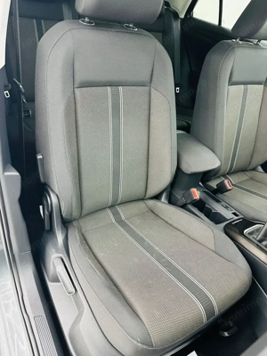 VOLKSWAGEN T-ROC 2019 1.6D E6 Garantie 12 Luni Rate Avans 0 Doar Cu Buletinul - imagine 17