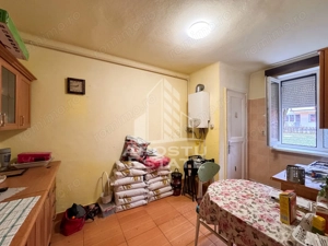 Apartament cu 1 camera, 30mp, decomandat, Zona centrala in Hunedoara - imagine 3