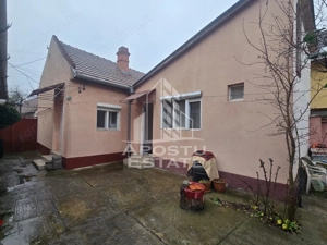 Casă 4 camere doua corpuri in Micalaca