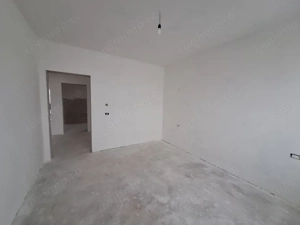 Duplex cu 5 camere, 3 bai - izolat fonic - Sacalaz - imagine 10