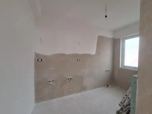 Duplex cu 5 camere, 3 bai - izolat fonic - Sacalaz - imagine 20