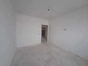 Duplex cu 5 camere, 3 bai - izolat fonic - Sacalaz - imagine 11