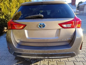 Toyota Auris hibrid an 2014 - imagine 3