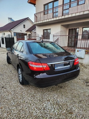Vand Mercedes E Class foarte îngrijit  - imagine 7