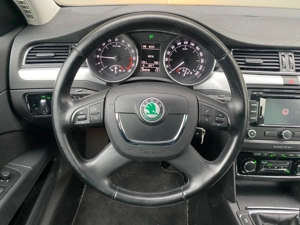 Skoda Superb SW 2.0 Diesel 140 CP An 2013 - imagine 7