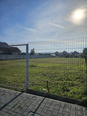 2 terenuri intravilan imprejmuite  - imagine 5