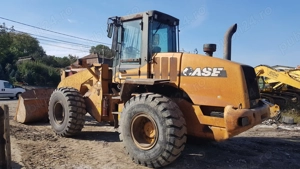 Încărcător frontal CASE 721 D - imagine 6