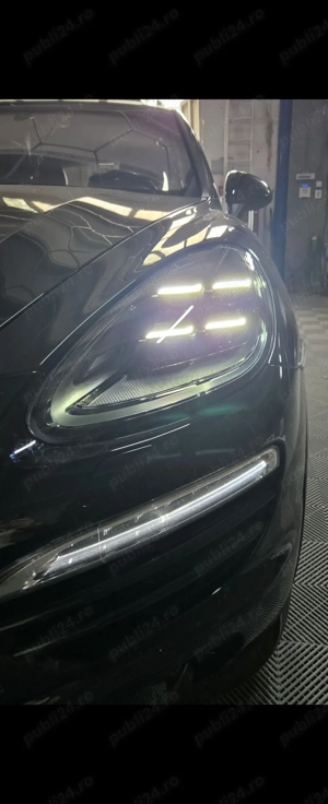 Faruri Full LED Porsche Cayenne look 2024 compatibile 2011-2023 - imagine 3