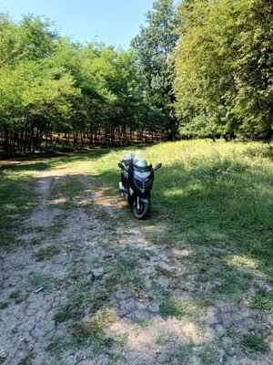 vand sau schimba scuter kymco grand dink 