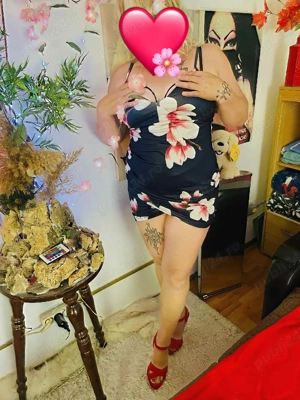 Blondina Milf  - imagine 2