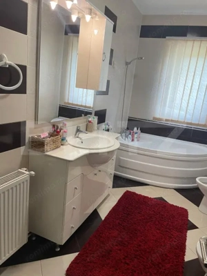 Casă / Vilă de închiriat /Ideal și pentru cămin de bătrâni - imagine 10