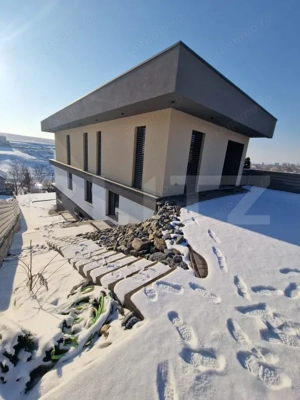 Casă individuală, nouă, modernă, 270 mp utili + 860 mp teren, zona Tătărași - imagine 3