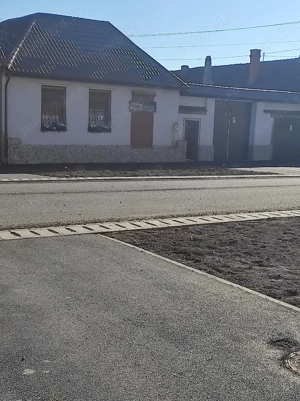 Casa de vânzare în Feldioara  - imagine 2