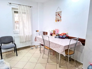 Apartament 2 camere semidecomandat, zona Lipovei   53 mp + dressing subsol, mobilat - imagine 2