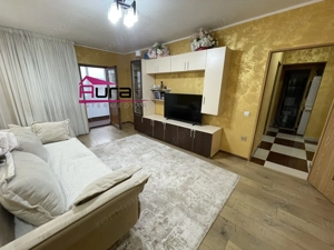 Apartament 4 camere Str.Babadag - imagine 2