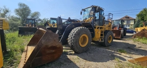 Încărcător frontal Bell L2106 T - imagine 2