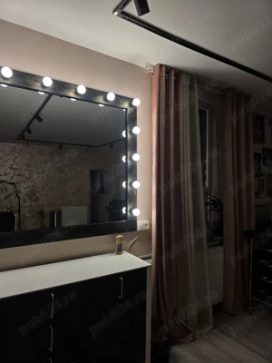 Închiriez post de make-up