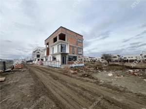 Casa intabulata cu 4 camere 3 bai si teren de 214 mp zona Triajului - imagine 4