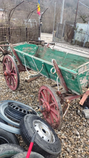 Caruta rustica veche din lemn - imagine 5