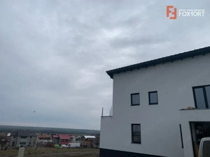 Casa individuala cu 5 camere si teren de 840 mp, Pischia - imagine 16