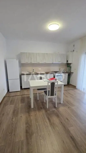 Apartament spatios 3 camere si balcon bloc nou zona rezidentiala Sebes - imagine 5