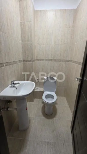 Apartament spatios 3 camere si balcon bloc nou zona rezidentiala Sebes - imagine 4