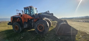 Încărcător frontal Doosan DL550 - imagine 8