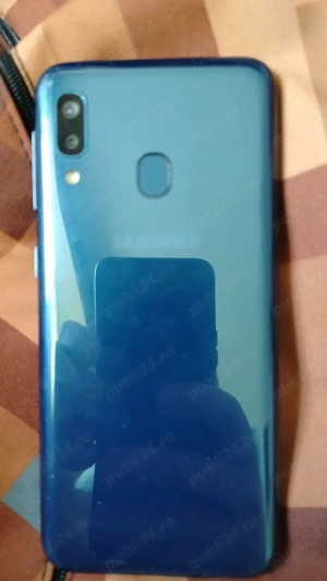 Samsung A20e - imagine 2
