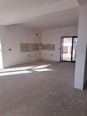 Casa de vanzare 4 camere , zona Martinesti , P+E ,158.000 euro negociabil  - imagine 2