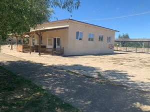 Teren si cladire   afacere la Cheie de vanzare