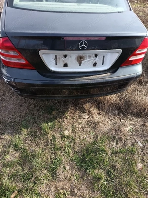 vând piese pentru Mercedes  - imagine 2
