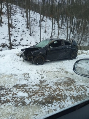 vand golf 5 pentru dezmembrări an 2008 motor 1.9 dizel sau pentru orice tip de piese mașina este ava