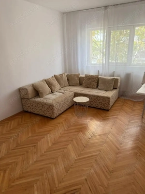 Vand ap. decomandat 3 camere in Zona Soarelui, et.3, suprafata utila de 70 mp.