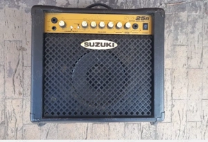 amplificator chitara Suzuki SG-25R 