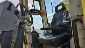 Greder New Holland F106.6 6x4 cu scarificator - imagine 4