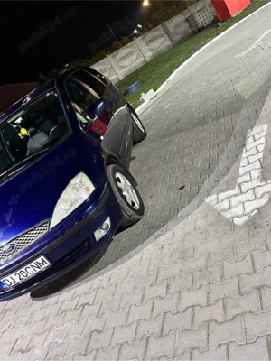 Ford galaxy  - imagine 5