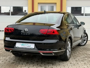 Volkswagen Passat Highline - 2.0tdi   DSG   Bord digital   Keyless   Distronic   Garantie  - imagine 6