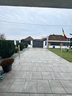  Casă modernă, complet mobilată, cu panouri solare, jacuzzi,aproape de oras - imagine 15