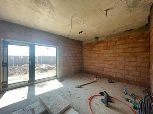 Duplex 4 camere, 105mp, 290 teren, P+1- la cheie Mosnita Noua - imagine 3
