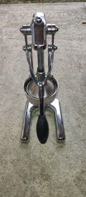 presa manuala pentru citrice 