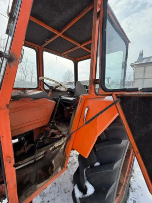 universal  650 utb - imagine 4