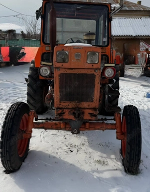 universal  650 utb - imagine 2