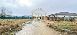 Oferim spre vanzare  teren, Mosina Noua vis-a-vis de Mega Image - imagine 7