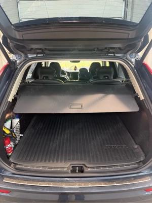 vand Volvo XC60 B4 FWD - imagine 5